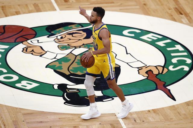 爱游戏体育app-连续10场得分30+，孤独的库里开始疯狂地狂奔