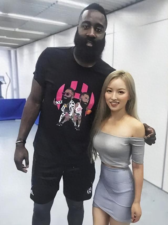 爱游戏-就在今天，韦德用16年创造的季后赛纪录，被哈登打破了|德维恩·韦德|詹姆斯·哈登|科比-布莱恩特|得分后卫|nba_新浪体育_新浪新闻